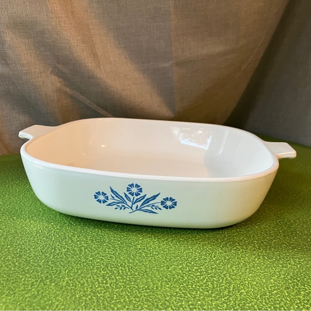 Corning Ware 10 inch casserole blue cornflower dish no lid - P-10-B